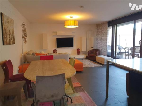 EPERNAY - Résidence Les PYRAMIDES - F3 avec terrasse et parking