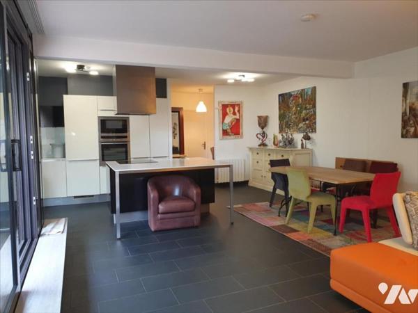 EPERNAY - Résidence Les PYRAMIDES - F3 avec terrasse et parking