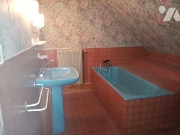 maison mitoyenne de 95,61 m² avec terrain de 350 m² et 2 garages