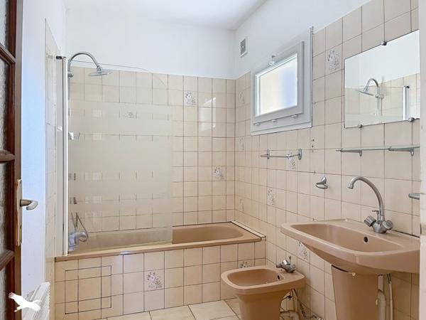 Maison à vendre 161 250 € Libourne 3 p 64 m² DPE D