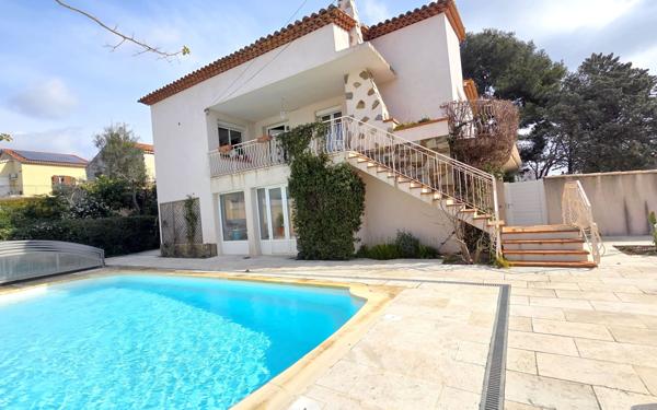 Maison à vendre    8 pièces •  Six-Fours-les-Plages