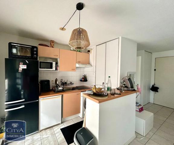 Appartement à louer 2 pièces 47.61m² Castres (81100)
