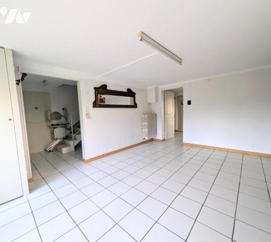 Maison 2 niveau - Garage - Terrain 