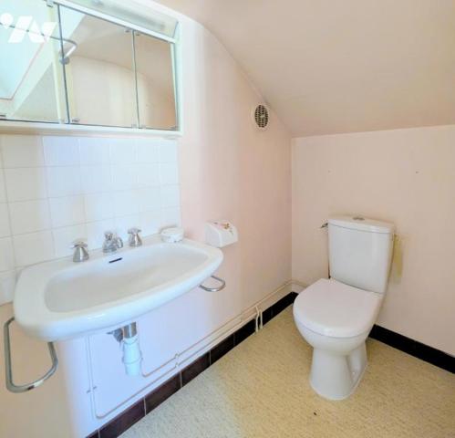 Maison 2 niveau - Garage - Terrain 