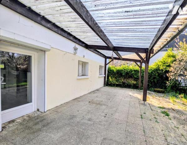 Maison 2 niveau - Garage - Terrain 