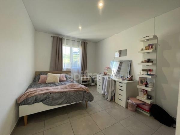 Maison plain pied à vendre 5 pièces JUGEALS NAZARETH