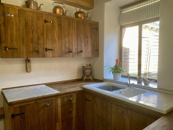 Jolie maison en pierre avec terrain et grange