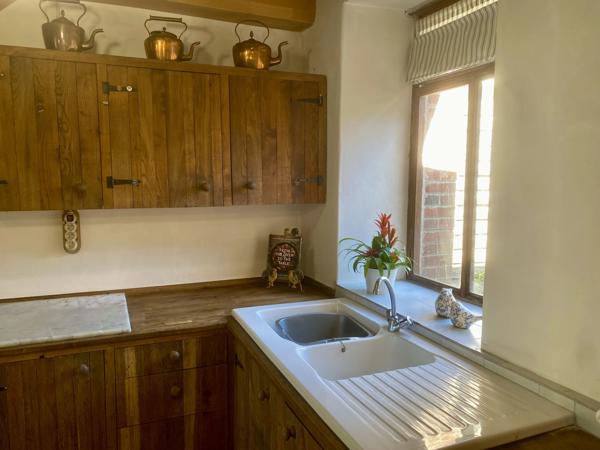 Jolie maison en pierre avec terrain et grange