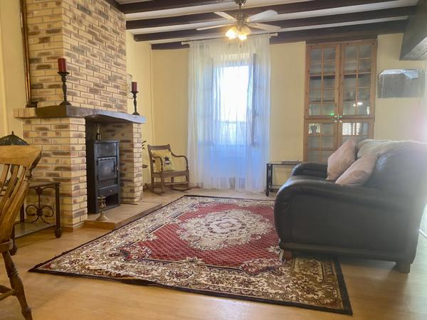 Jolie maison en pierre avec terrain et grange