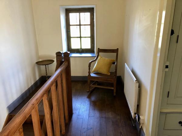 Jolie maison en pierre avec terrain et grange