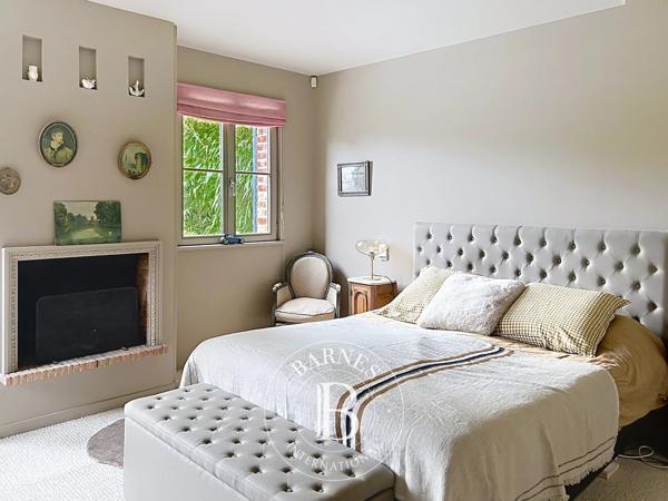 Croix, Maison 5 Chambres -  262 m² à vendre