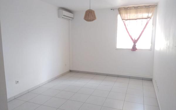 Appartement à louer    4 pièces • 104,65 m2 Cayenne