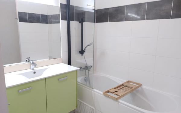 Appartement à louer    4 pièces • 104,65 m2 Cayenne