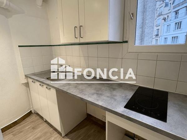 Location Appartement 3 pièces 61.25 m² - 36 AVENUE JEAN MOULIN Paris 75014