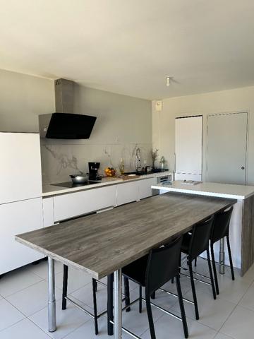 Maison avec jardin et garage CHATEAUNEUF LES MARTIGUES (13220)