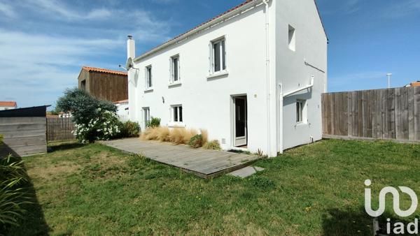 Maison à vendre 4 pièces 99 m² Saint-Gilles-Croix-de-Vie