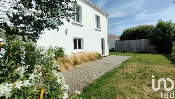 Maison à vendre 4 pièces 99 m² Saint-Gilles-Croix-de-Vie