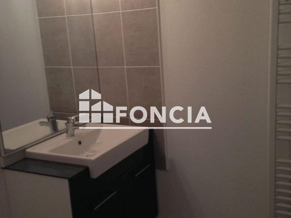 Location Appartement 2 pièces 41.37 m² - RUE PIERRE LAVAL Arles 13200