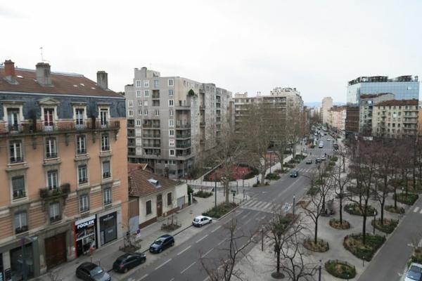 Appartement à louer    4 pièces • 78,21 m2 Villeurbanne