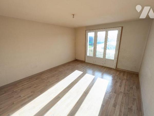 NOUVEAUTE TRENTE CINQ NOTAIRES ! Votre notaires de BREAL SOUS MONTFORT . Appartement de type 3 ...