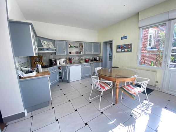 Maison Saint Quentin 6 pièce(s) 130 m2