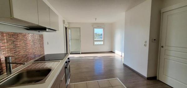 Appartement T2 récent, Emplacement idéal !