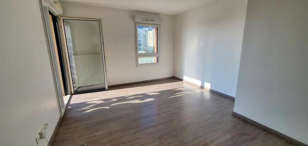Appartement T2 récent, Emplacement idéal !