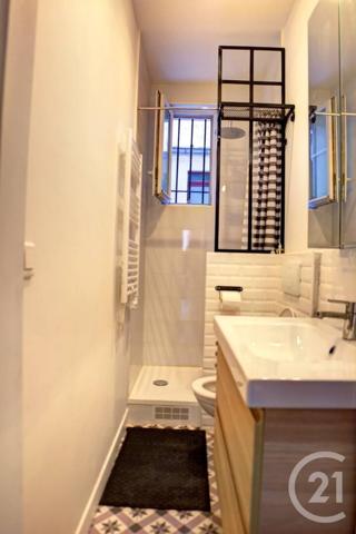 à vendre  28,12 m2 PARIS - 75017