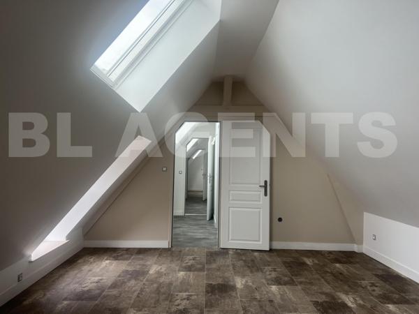 Longère de Charme Rénovée avec Studio Indépendant & Jardin Arboré – Idéal Famille ou Revenu Locatif 