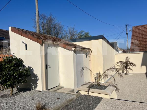 Longère de Charme Rénovée avec Studio Indépendant & Jardin Arboré – Idéal Famille ou Revenu Locatif 