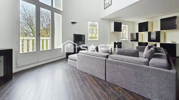 Duplex aux derniers étages, à proximité de toutes les commodités