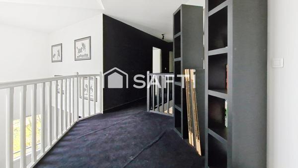 Duplex aux derniers étages, à proximité de toutes les commodités