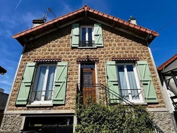 Vente                                                      Maison
                        
                     4 pièces                                         à Champigny-sur-Marne
