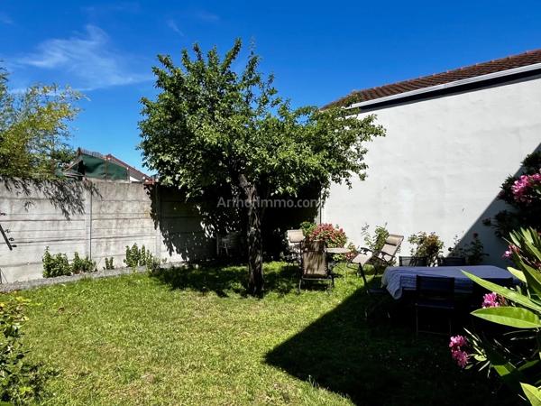 Vente                                                      Maison
                        
                     4 pièces                                         à Champigny-sur-Marne