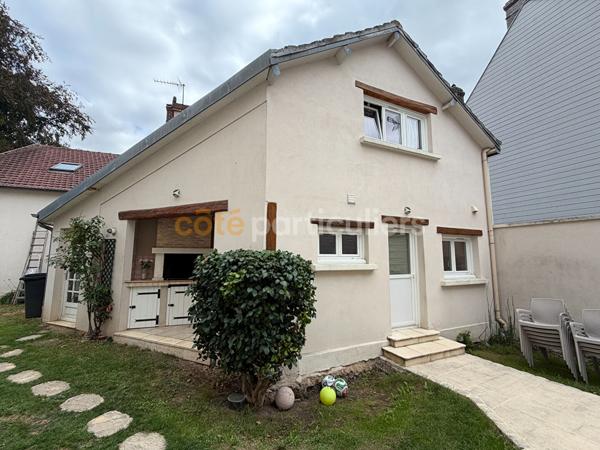 Vente
                Maison205 m² - 5 Pièces -
                    EVREUX (27000)
