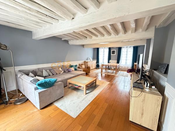 Vente
                Maison205 m² - 5 Pièces -
                    EVREUX (27000)