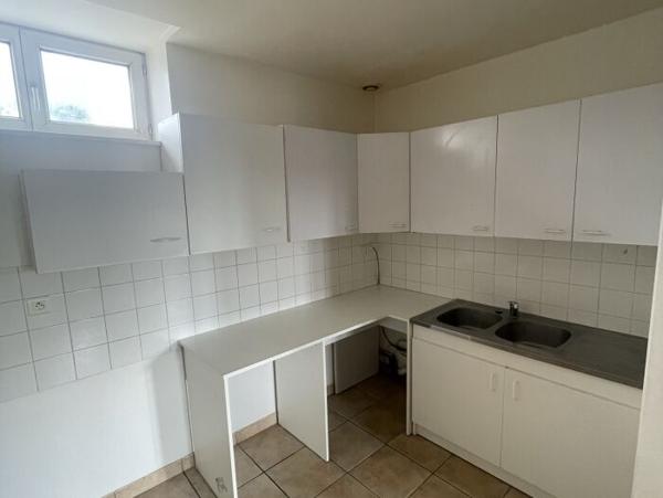 Location Appartement 4 pièces Raucoules (43290) - centre-ville