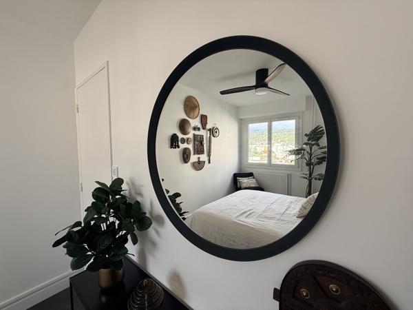 Résidence Galaxie-Appartement rénové de 81,30 m² avec parking couvert