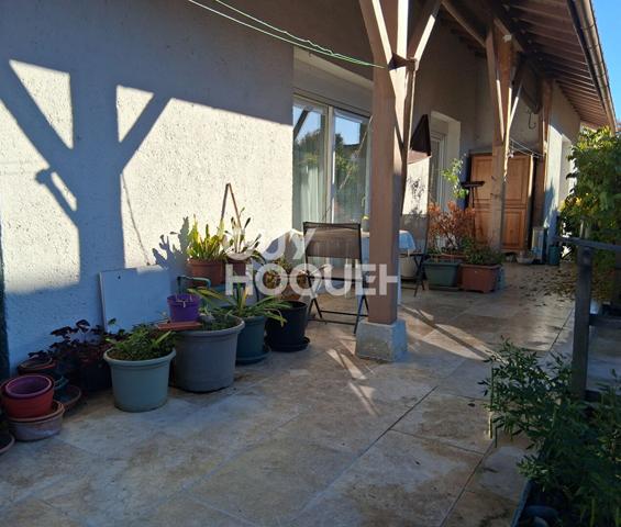 Maison de plain pied, 3 chambres, garage et jardin