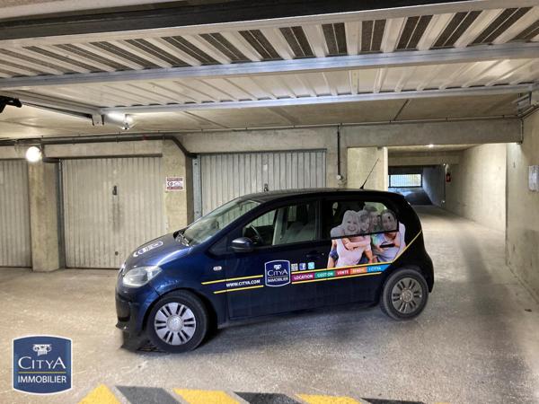 Location parking Meaux (77100)