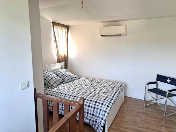 VAR (83) - TOURVES Superbe Appartement T3 en duplex entièrement rénové - Beaucoup de charme - A saisir !!!