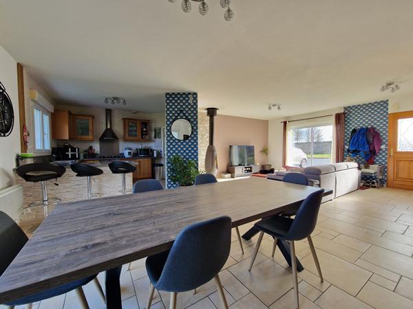 Maison Montsurs Saint Cenere 5 pièce(s) 118 m2