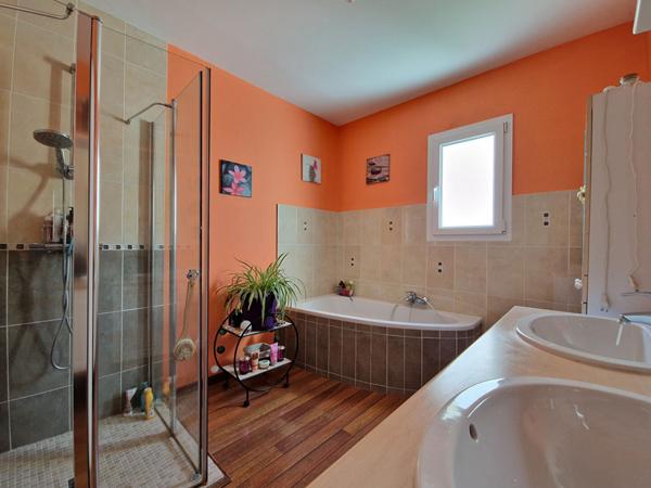 Maison Montsurs Saint Cenere 5 pièce(s) 118 m2