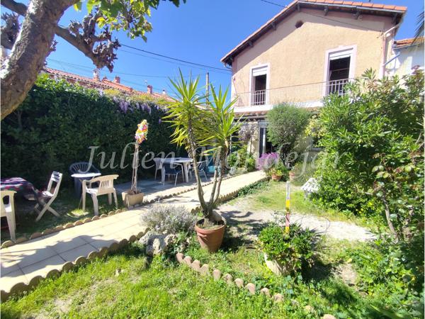 Maison
         5 pièces
        - 112 m² 190 000 € *