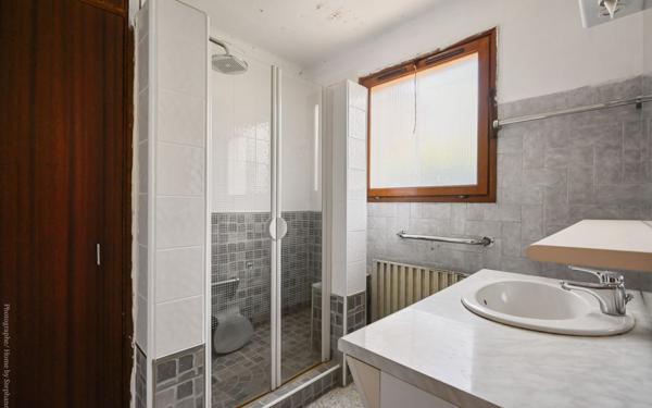 Maison à vendre    6 pièces •  Sanary-sur-Mer