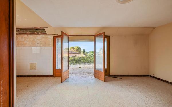 Maison à vendre    6 pièces •  Sanary-sur-Mer