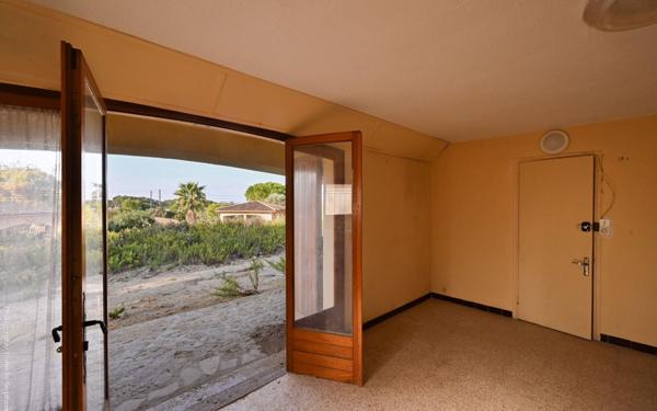 Maison à vendre    6 pièces •  Sanary-sur-Mer