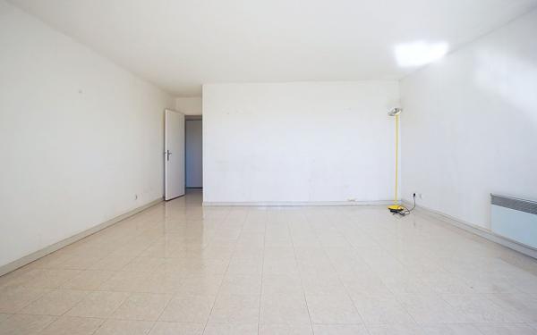 Appartement à vendre    3 pièces • 72 m2 Le Cannet