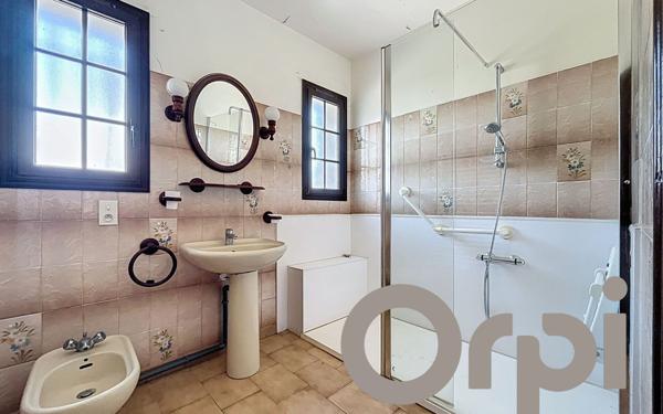 Maison à vendre    5 pièces • 150 m2 Fréjus