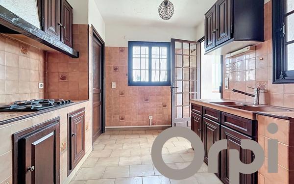 Maison à vendre    5 pièces • 150 m2 Fréjus